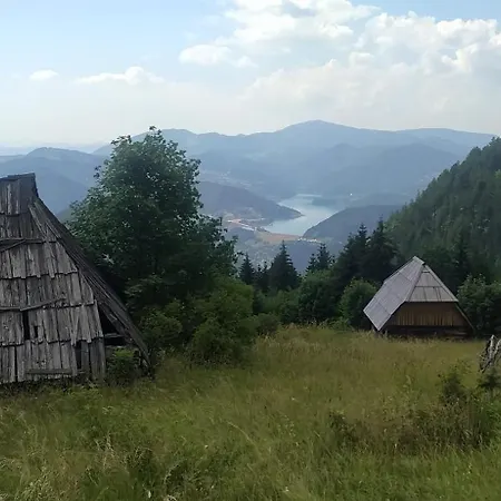 Semesterbostad Vikendica Studenac